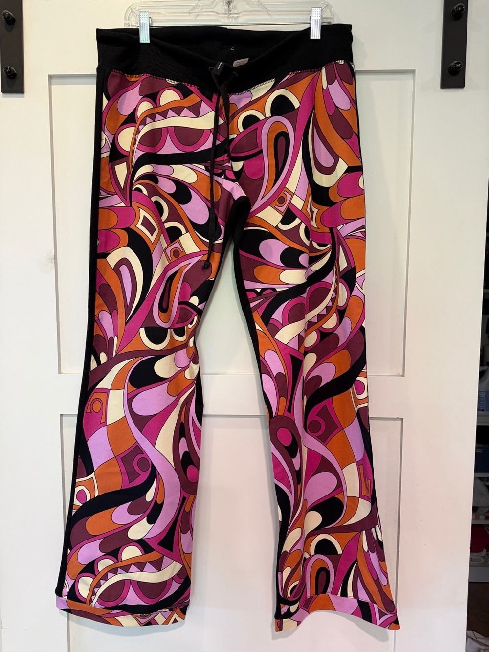 NWOT Nilla Shields Women’s Black, Pink & Orange Patterned Pants